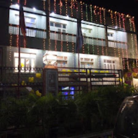בובנשוואר Hotel Gouri Cottage Odisha מראה חיצוני תמונה