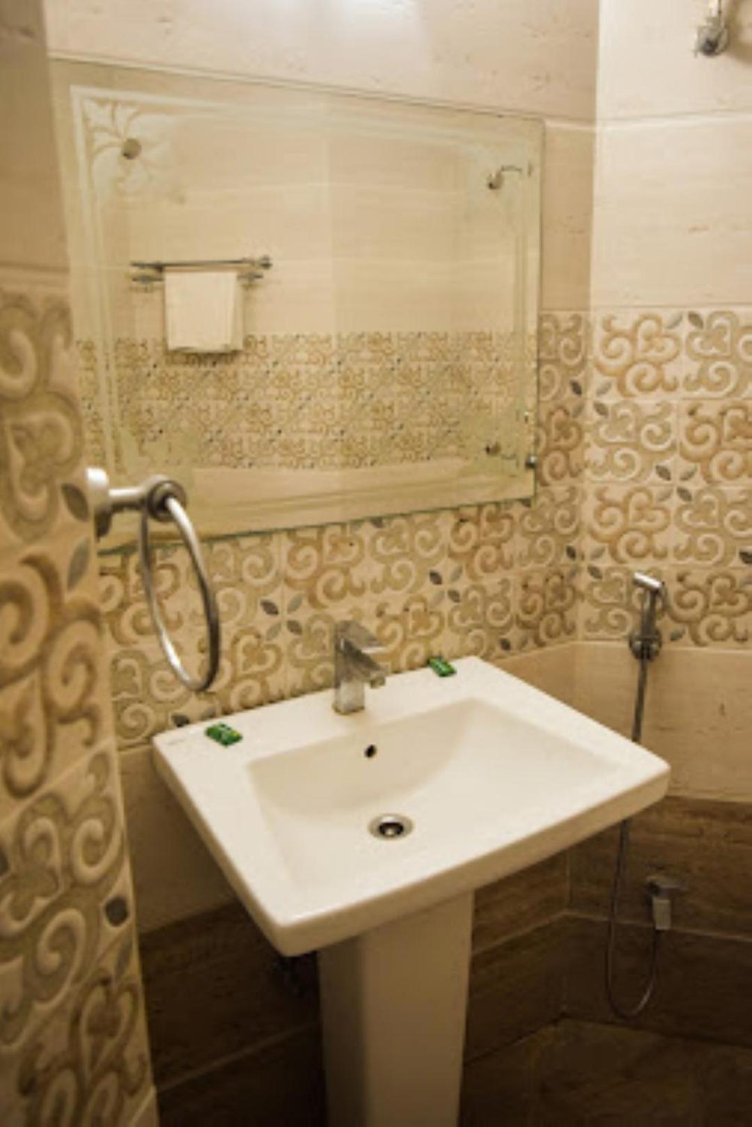 בובנשוואר Hotel Gouri Cottage Odisha מראה חיצוני תמונה